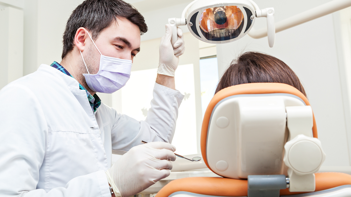 Barton Associates: Dentists Work to Ease Patients' Pain With Fewer Opioids