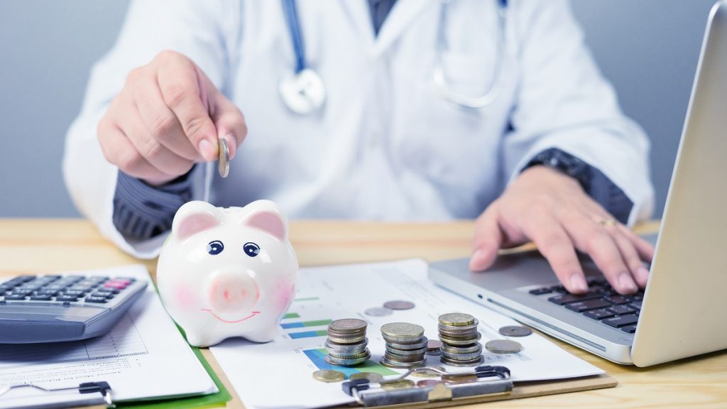 physician-assistant-salary-trends-throughout-the-years