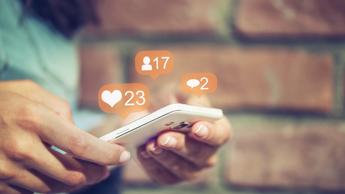 The Best Nurse Social Media Accounts to Follow